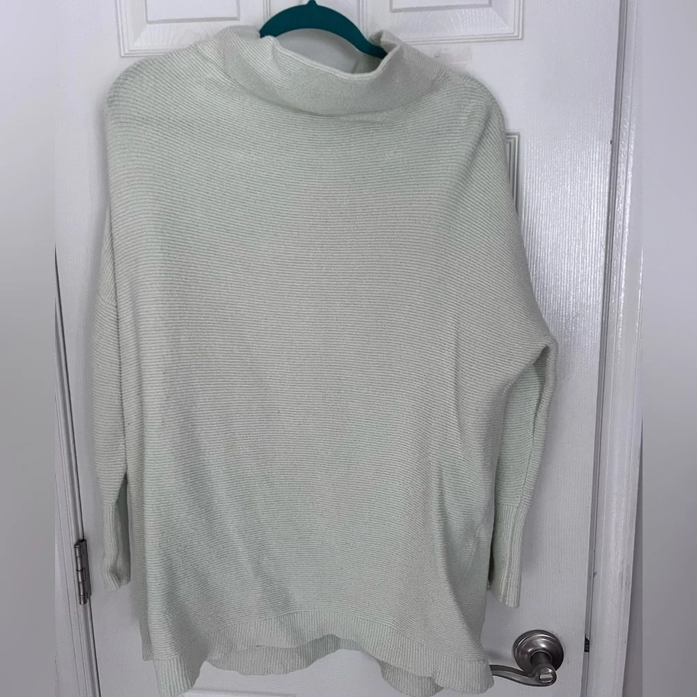 Free People Pale Green Women's Oversized Turtleneck Sweater, Size XS